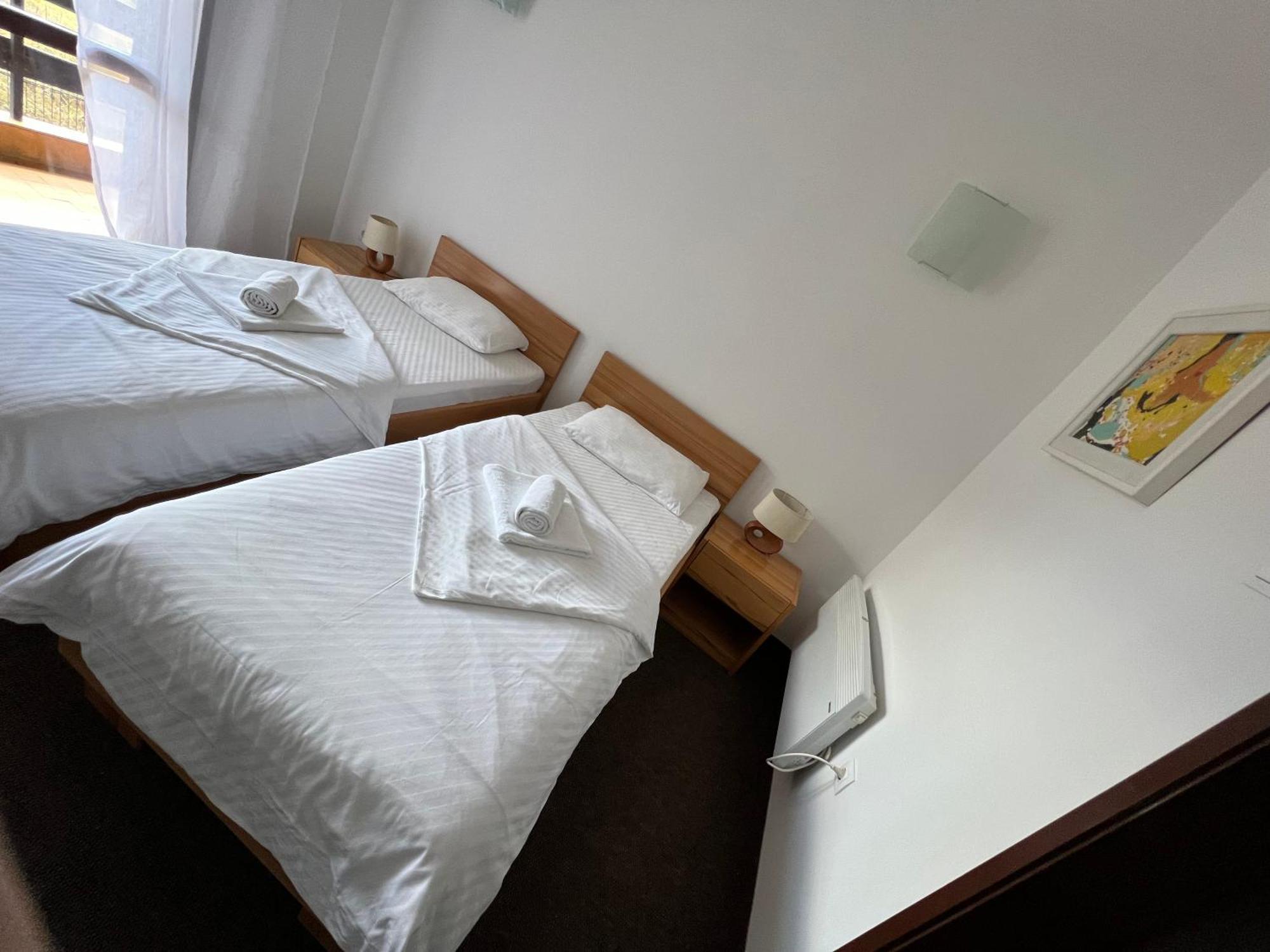 Jazina Hotel تريبينيي الغرفة الصورة
